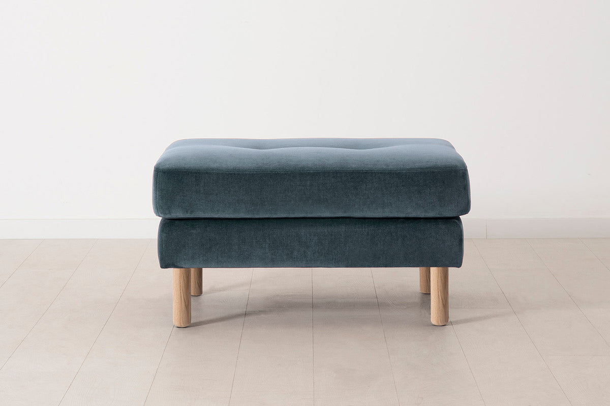 Model 04 Ottoman, Oak / Hydro