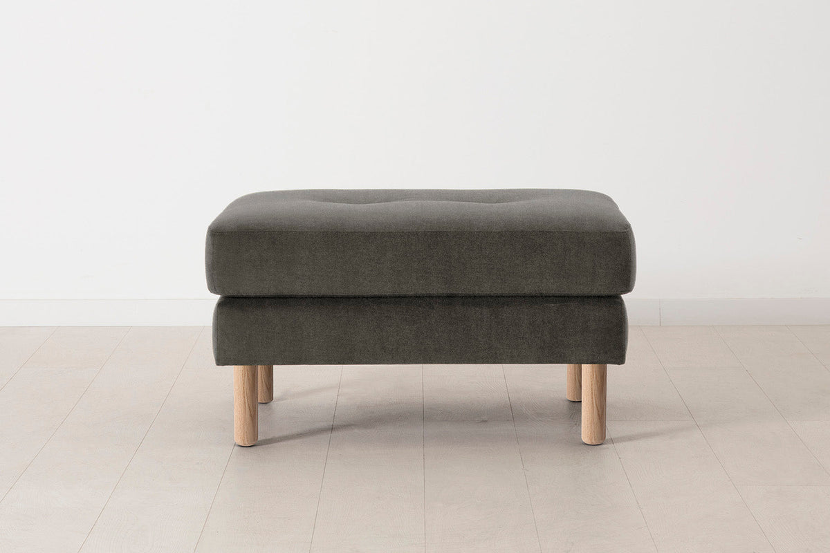 Model 04 Ottoman, Oak / Mink