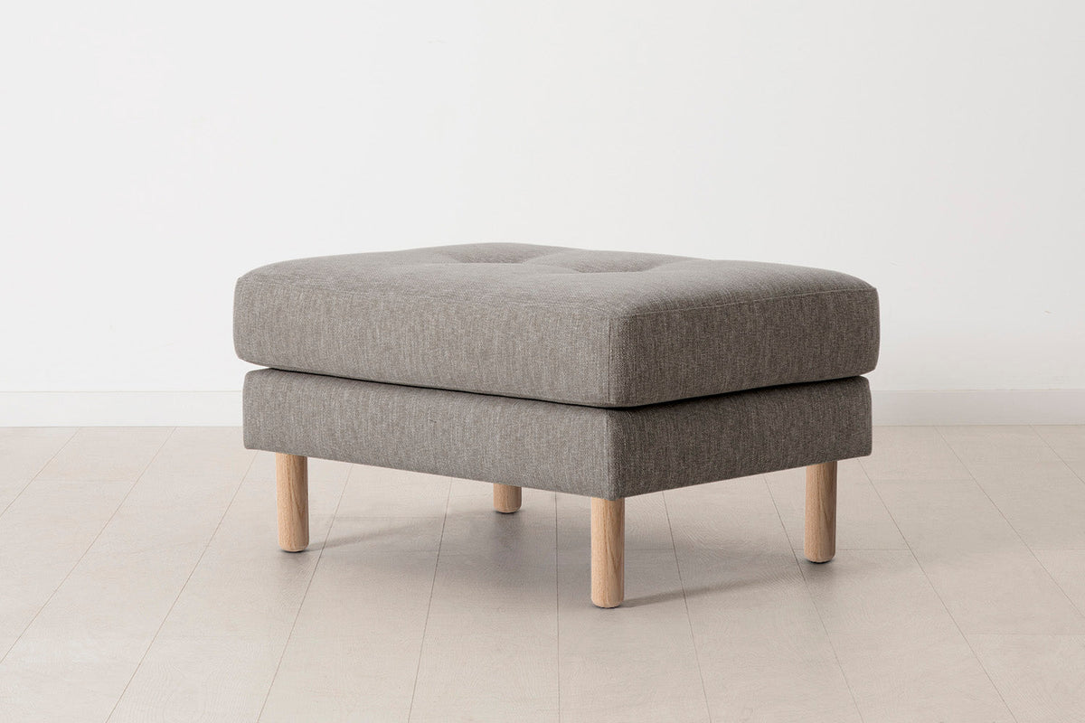 Model 04 Ottoman, Oak / Shadow