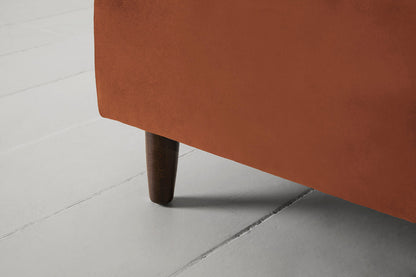 Model 05 Ottoman, Umber