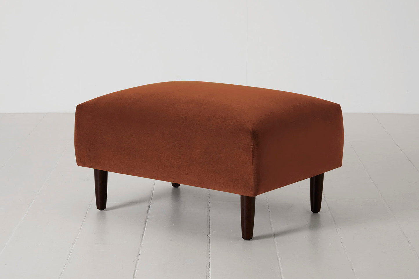 Model 05 Ottoman, Umber
