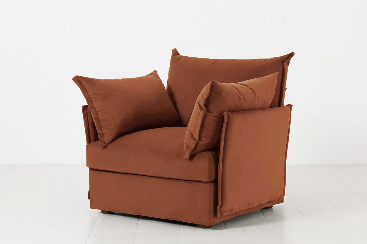 Model 06 Armchair, Umber