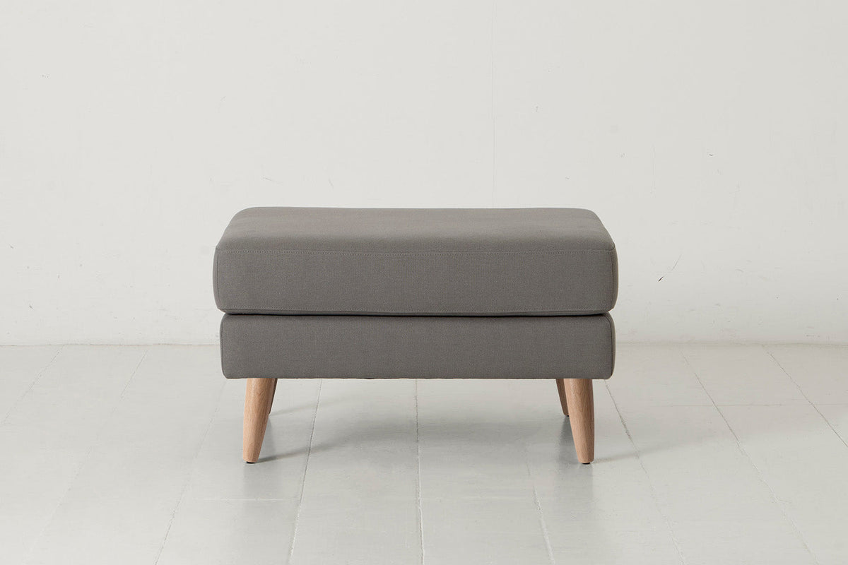 Model 08 Ottoman, Oak / Risso