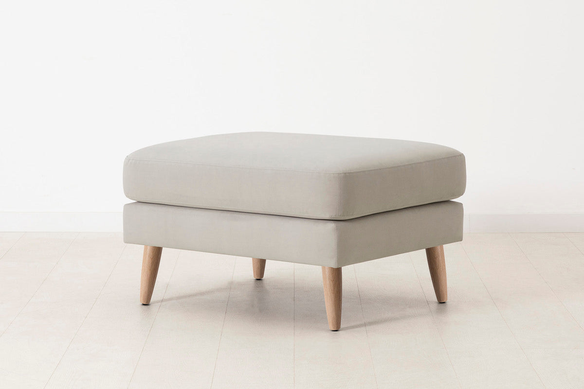 Model 08 Ottoman, Oak / Bone