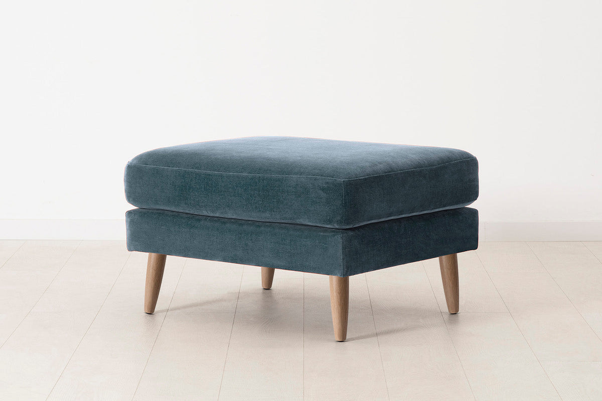 Model 08 Ottoman, Oak / Hydro