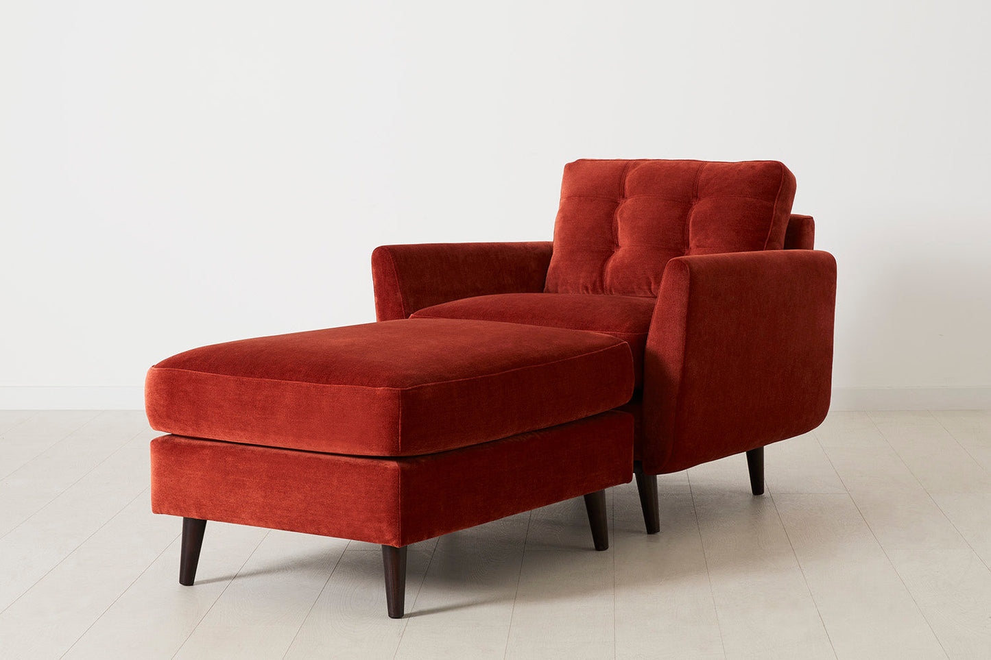 Model 10 Chaise Longue, Harissa