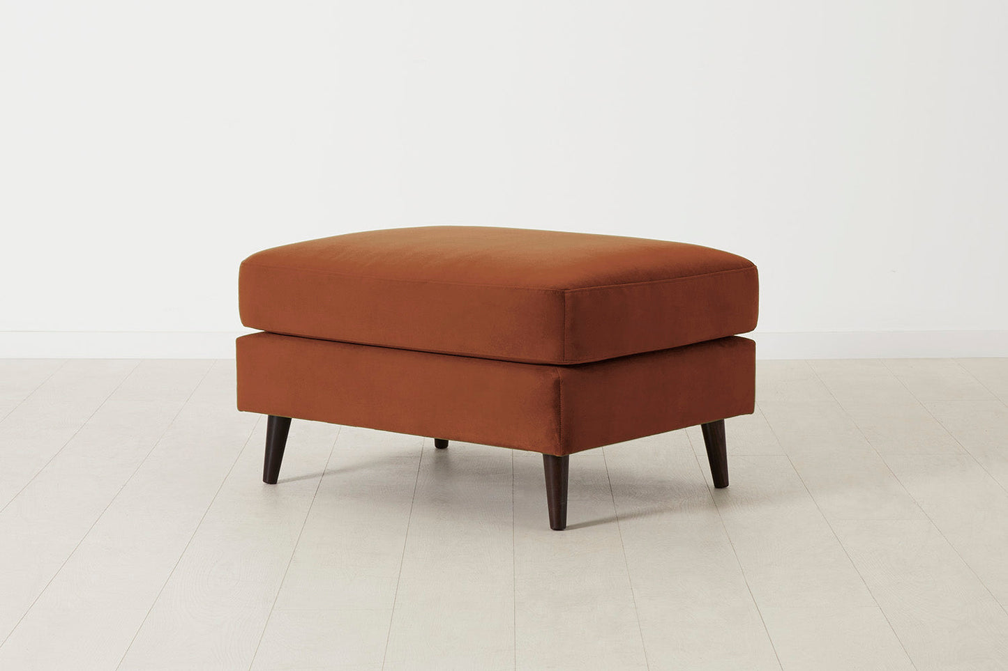 Model 10 Ottoman, Umber