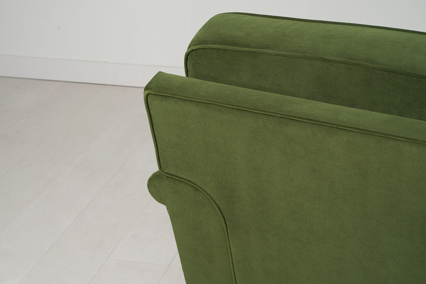Model 15 3 Seater Sofa with Ottoman, Vine