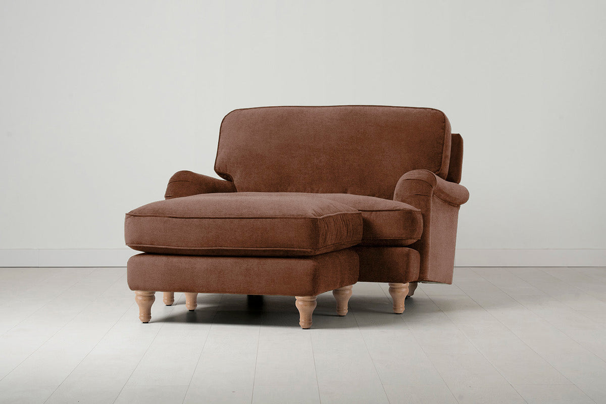 Model 15 Loveseat, Oak / Russet