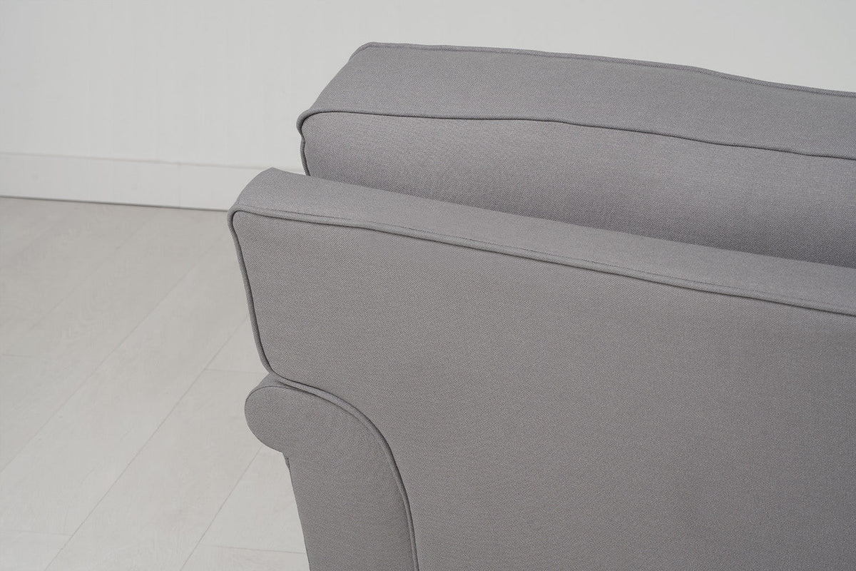 Model 15 Loveseat, Oak / Risso