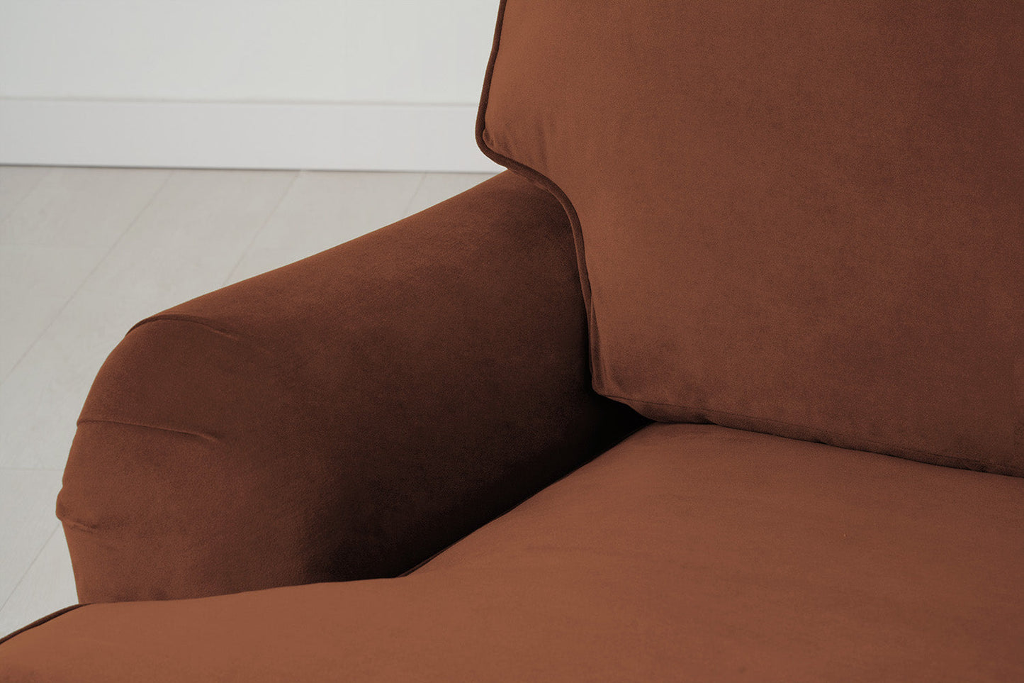 Model 15 Loveseat, Umber