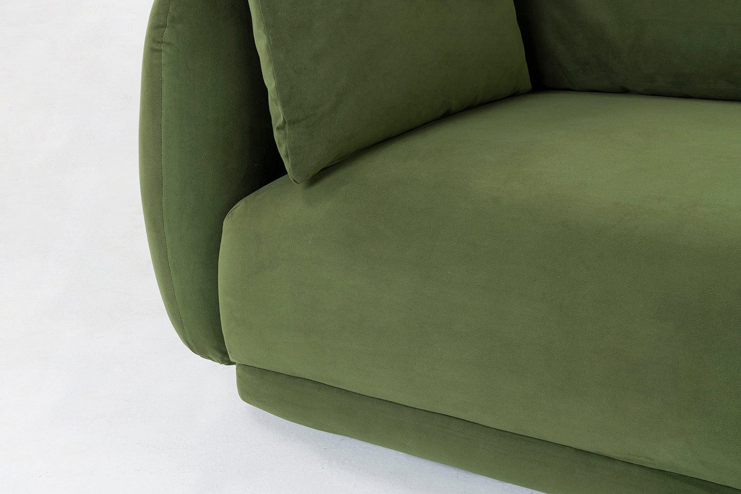 Model 16 3 Seater Sofa, Vine