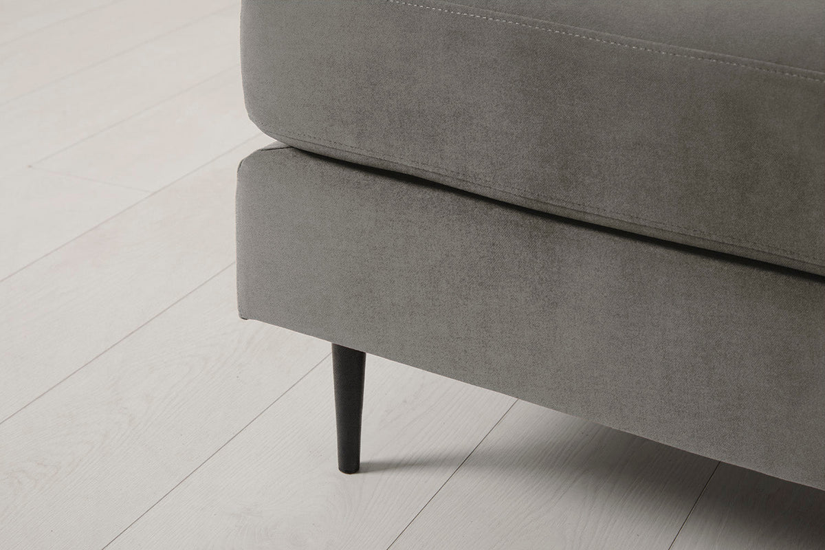 Model 19 Ottoman, Mink
