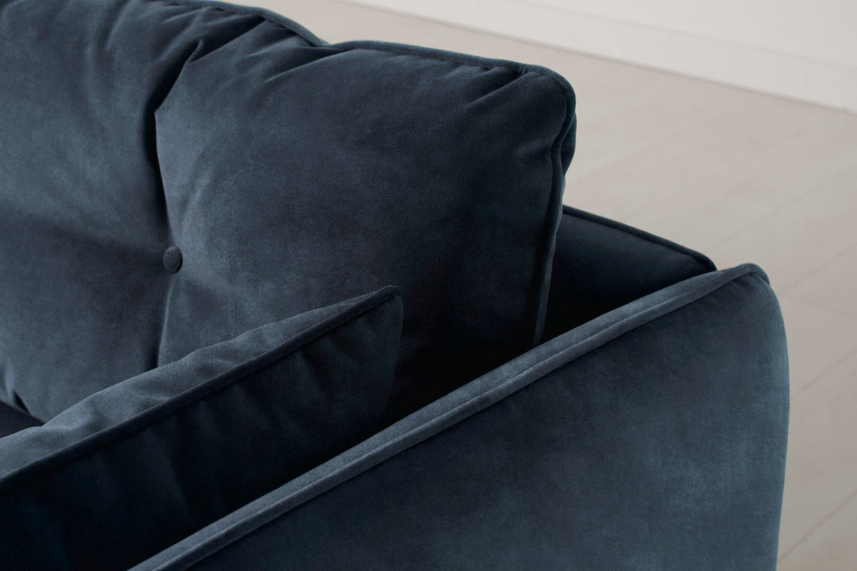 Model 19 Loveseat, Ocean — Cushion Detail