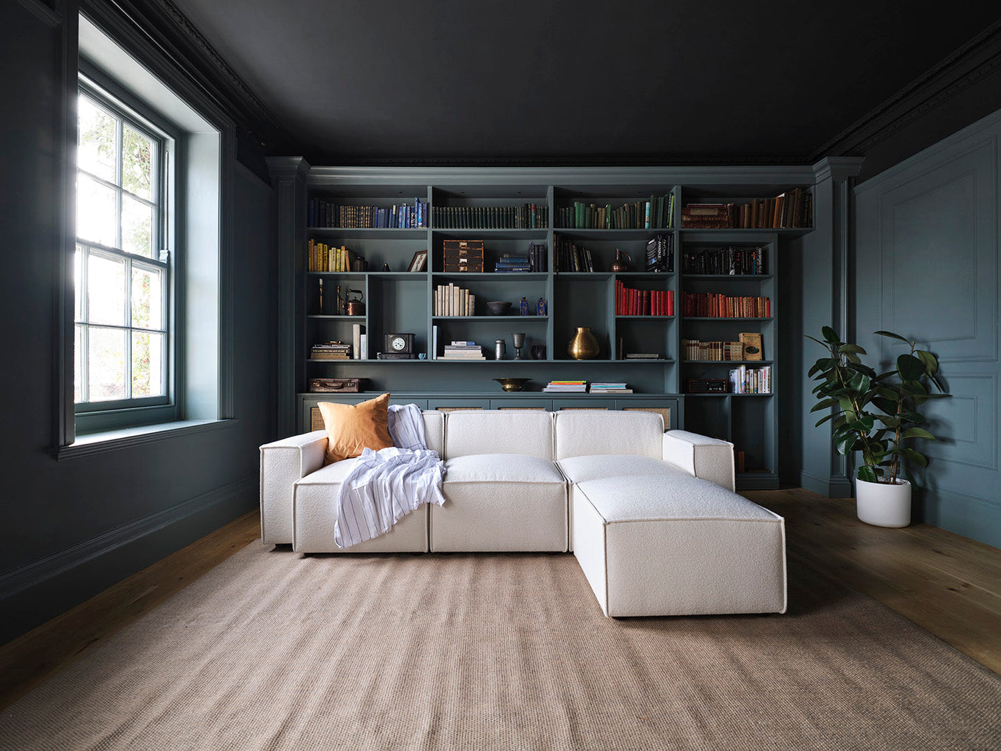 Model 03 Ottoman, Ivory