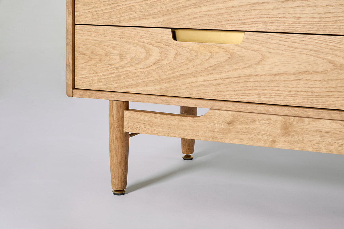 Sideboard 01