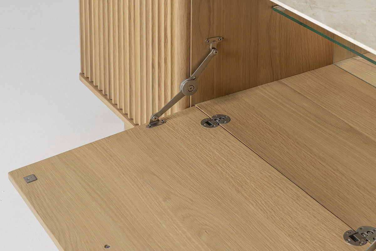 Sideboard 04