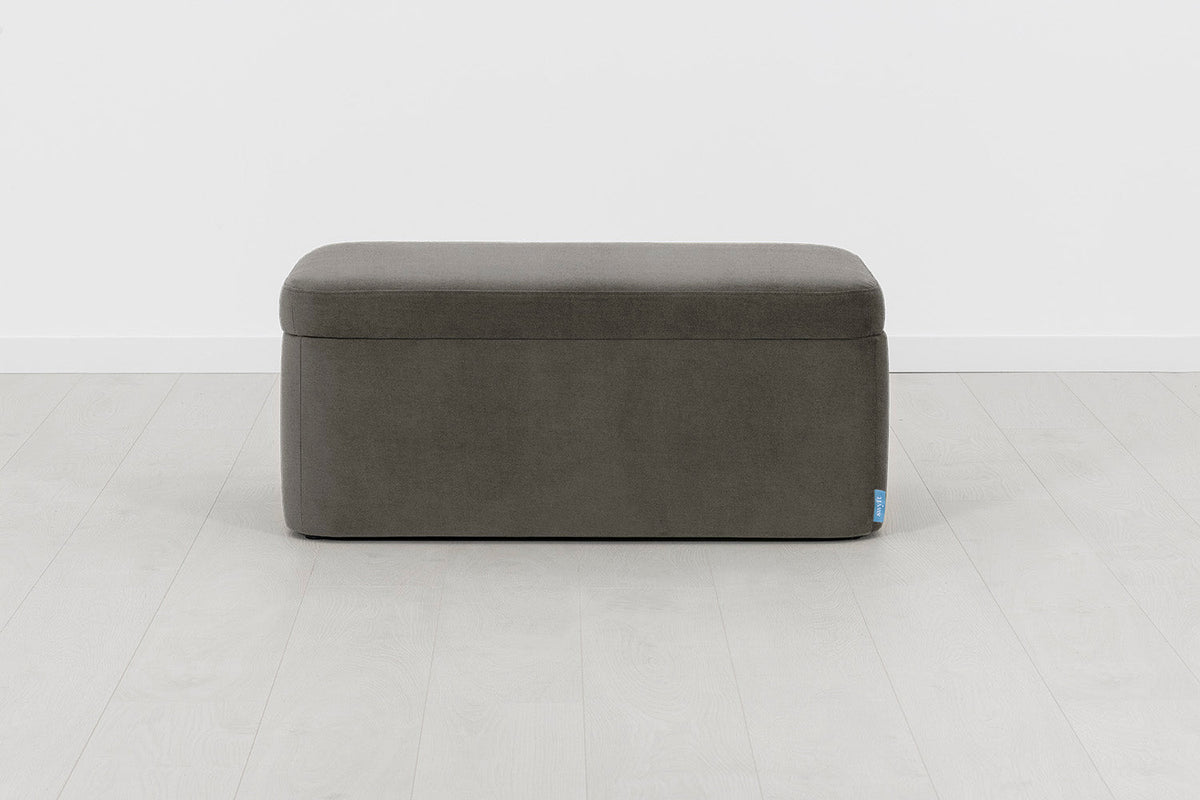 Storage 02, Mink