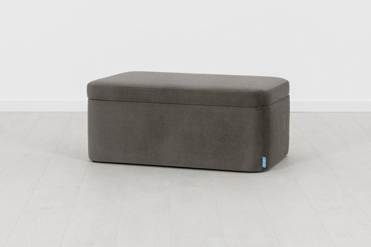 Storage 02, Mink