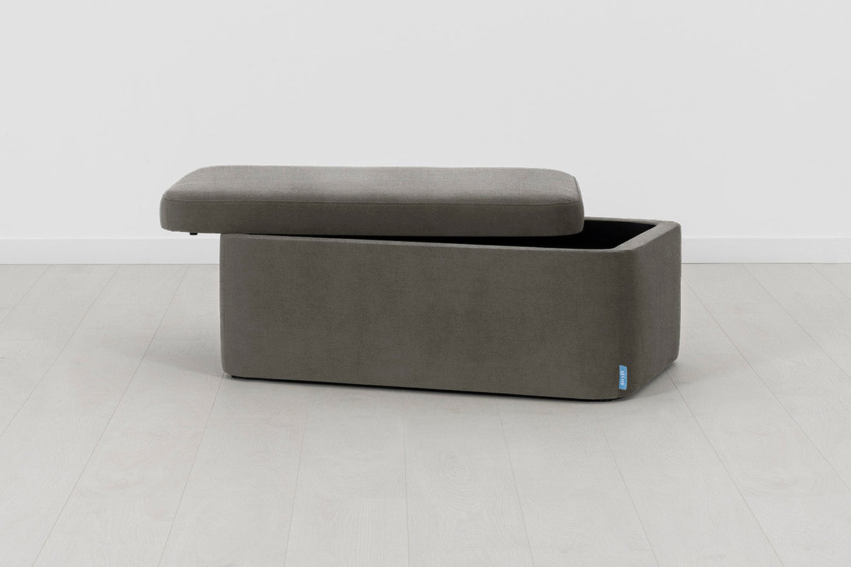 Storage 02, Mink
