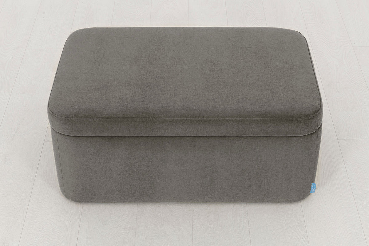 Storage 02, Mink