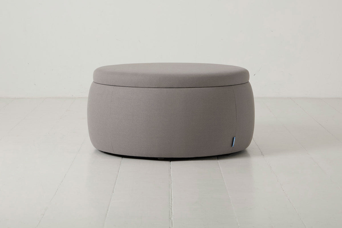 Storage 01, Risso