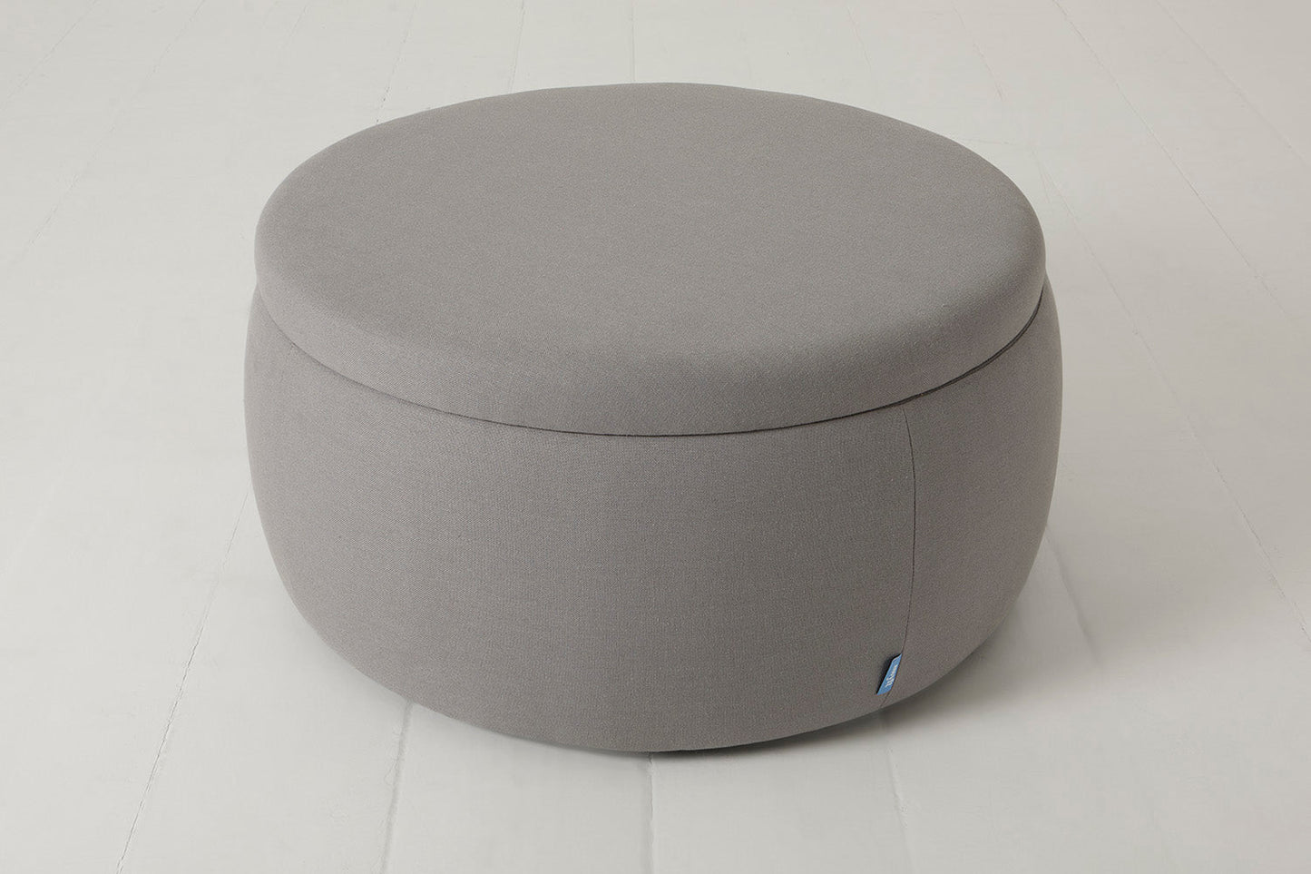 Storage 01, Risso