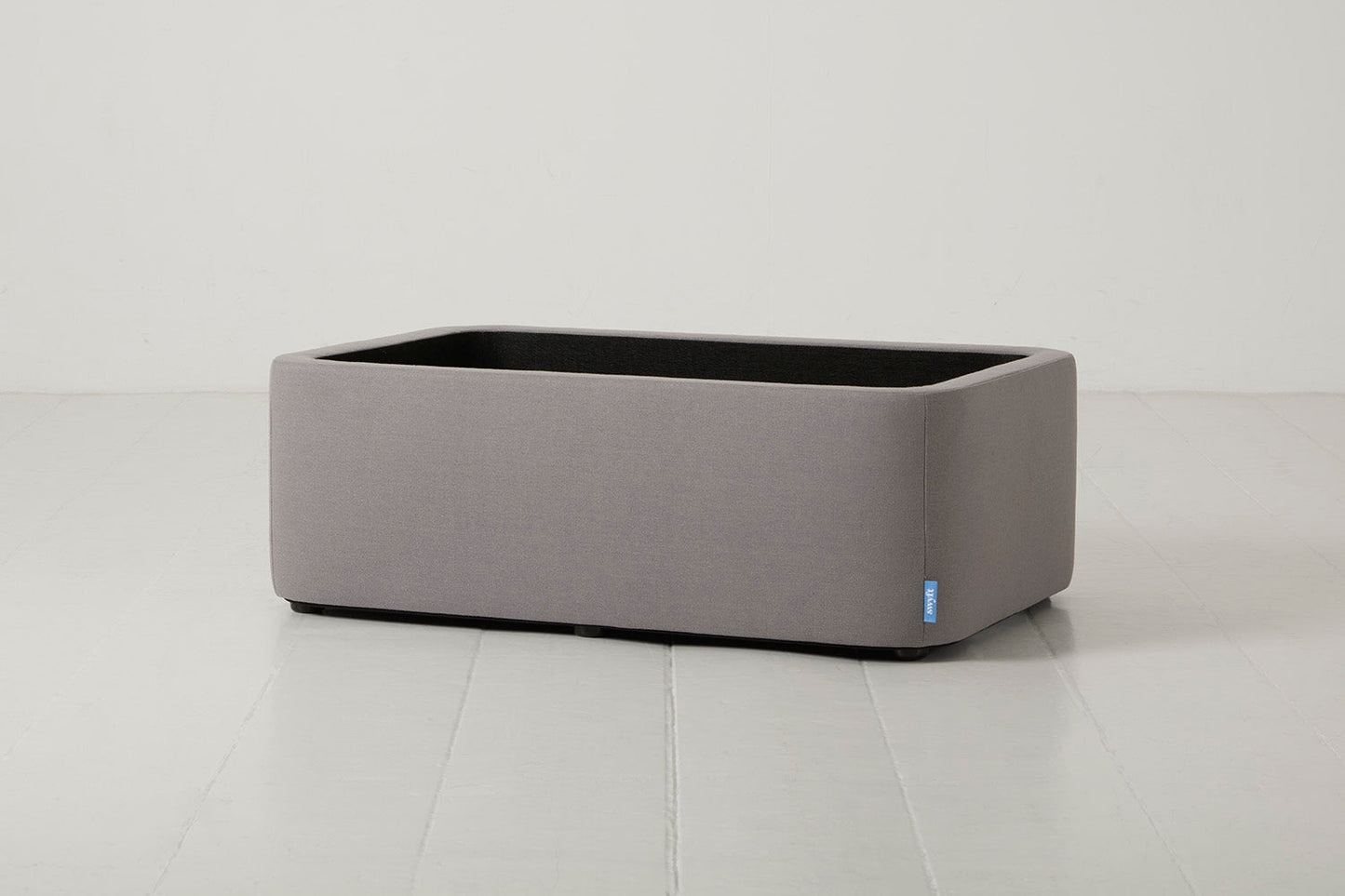 Storage 02, Risso