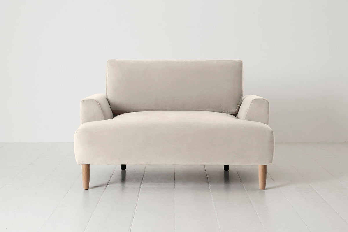 Model 05 Loveseat, Oak / Bone