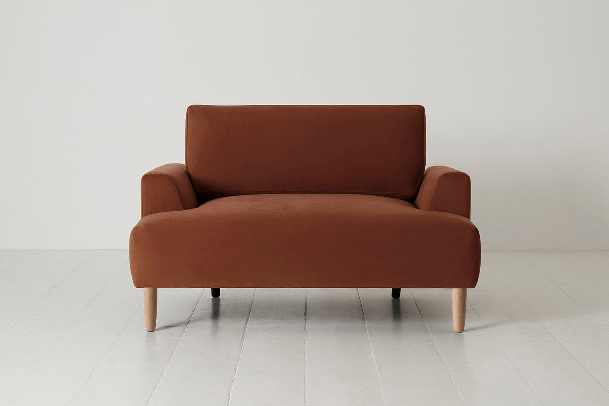 Model 05 Loveseat, Oak / Umber