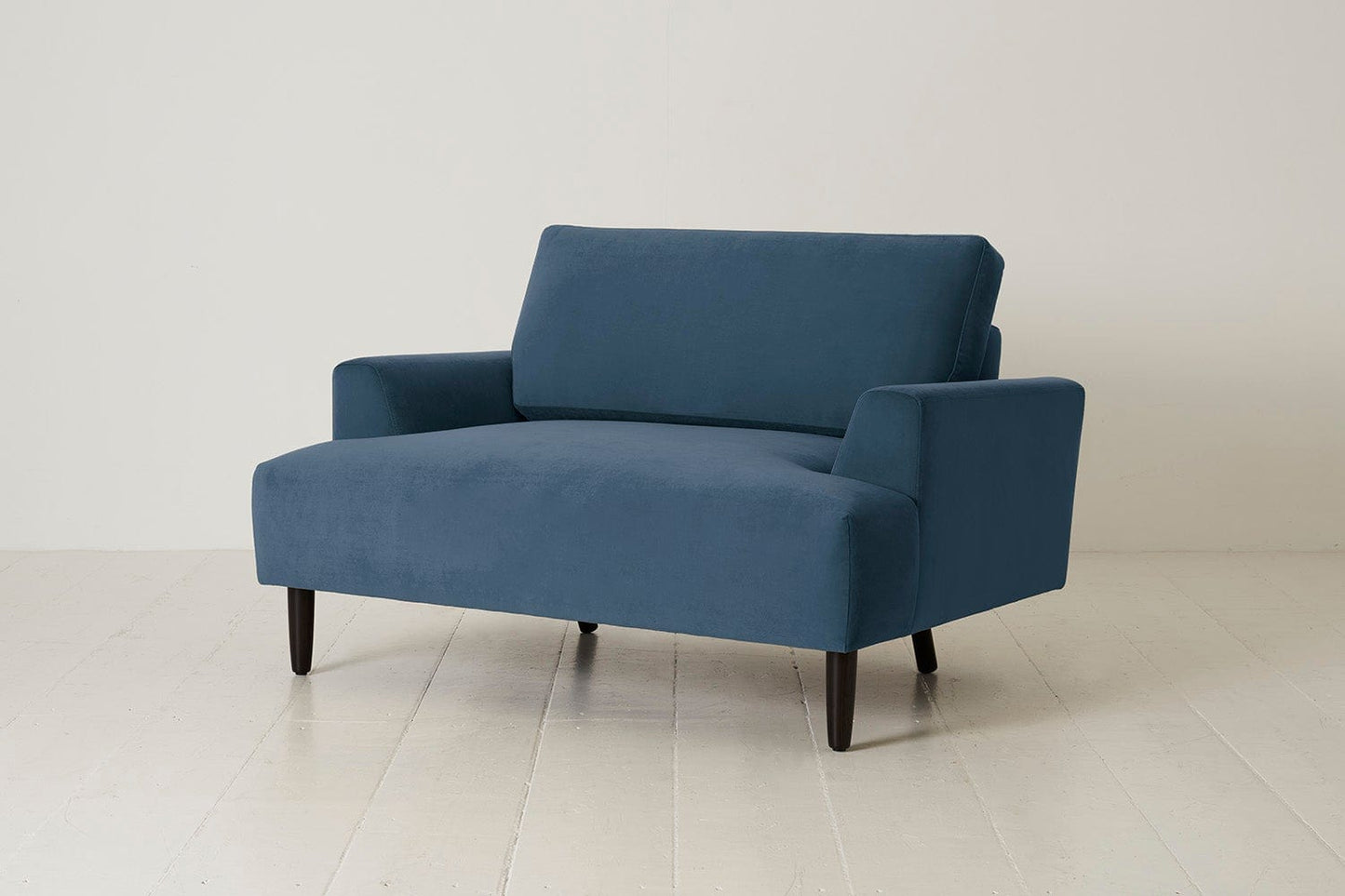 Model 05 Loveseat