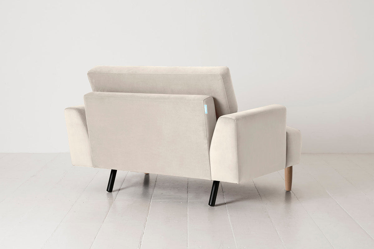 Model 05 Loveseat, Oak / Bone