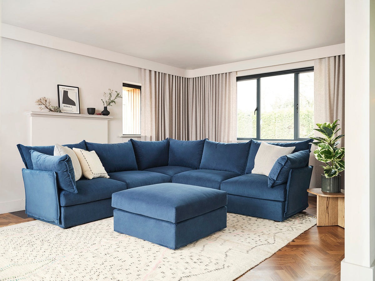 Model 06 Ottoman, Teal