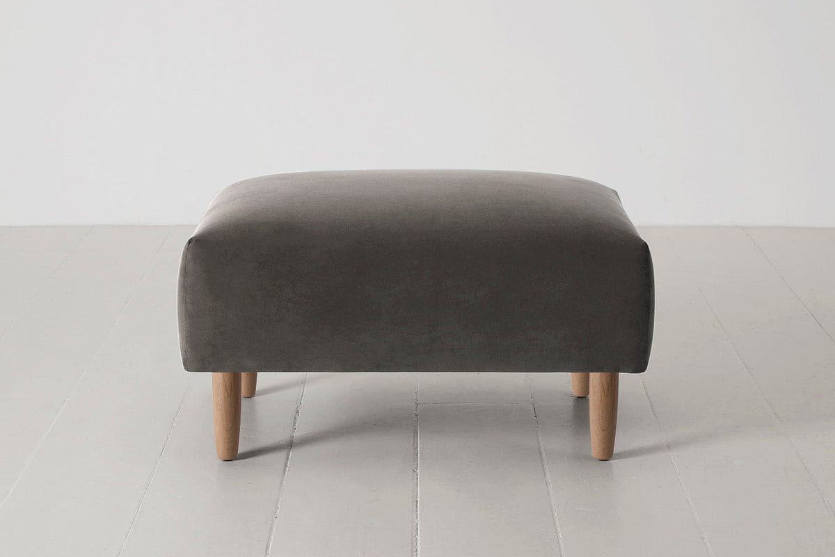 Model 05 Ottoman, Oak / Elephant