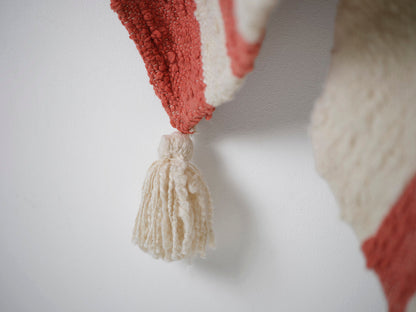 Throw 01, Red