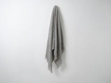 Throw 02, Light Grey