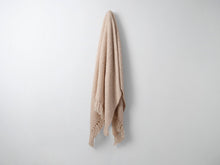 Throw 02, Cream