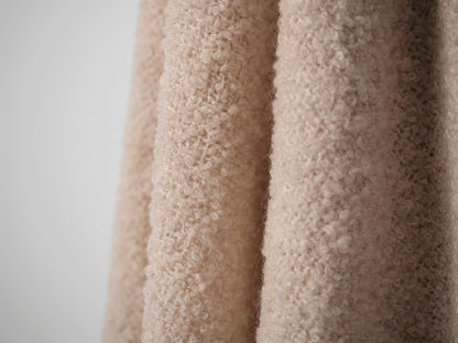 Throw 02, Cream