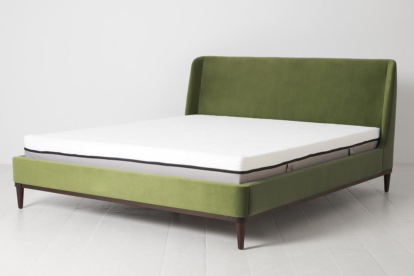 Bed 02 Super King Sized Bed