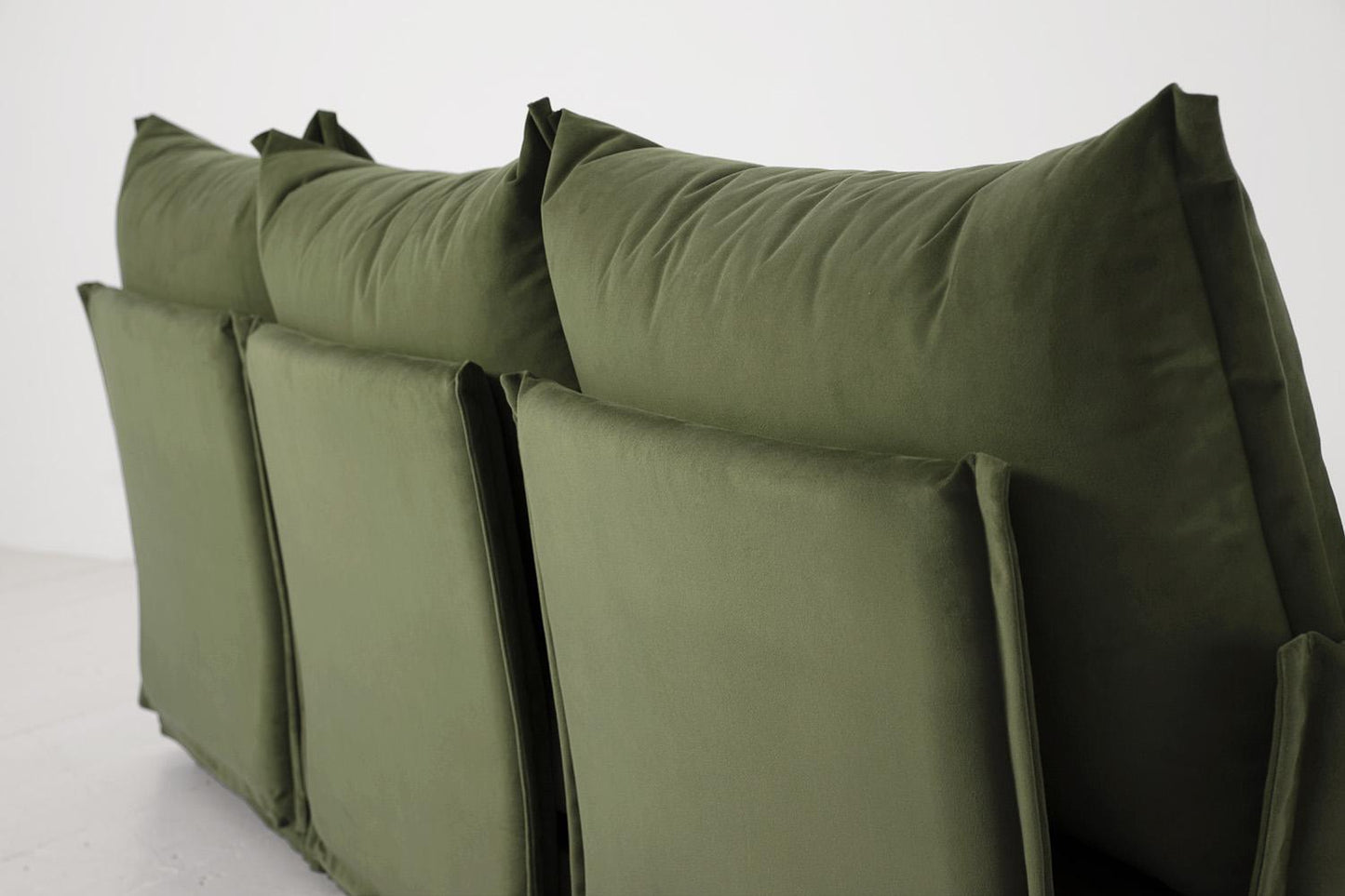 Model 06 3-Seater Right Chaise Sofa