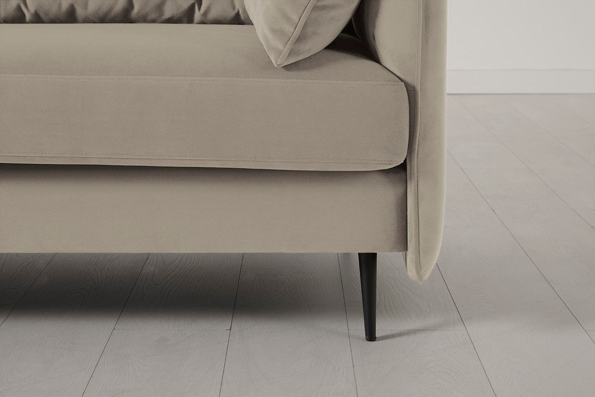 Model 19 Loveseat, Bone - Detail 10