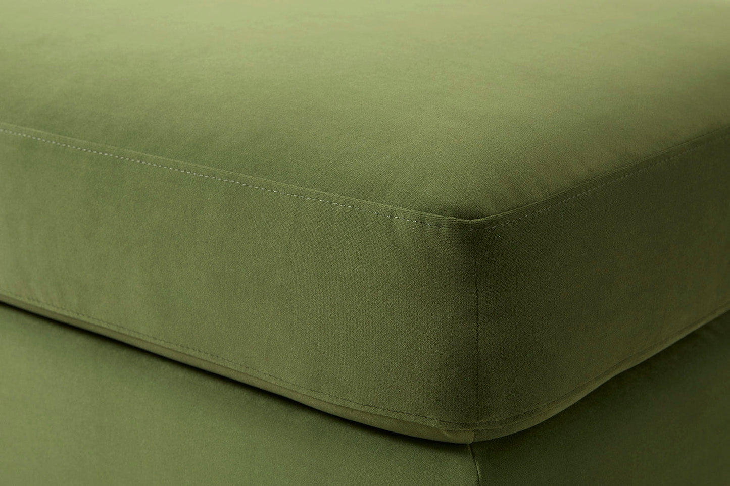 Model 19 Ottoman, Vine