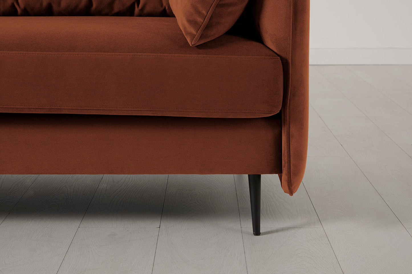 Model 19 Loveseat, Umber