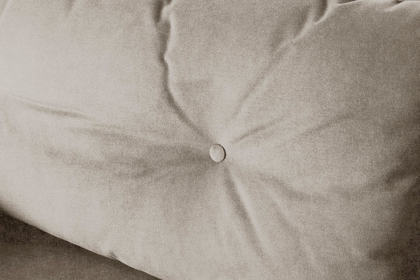 Model 19 Loveseat, Chalk