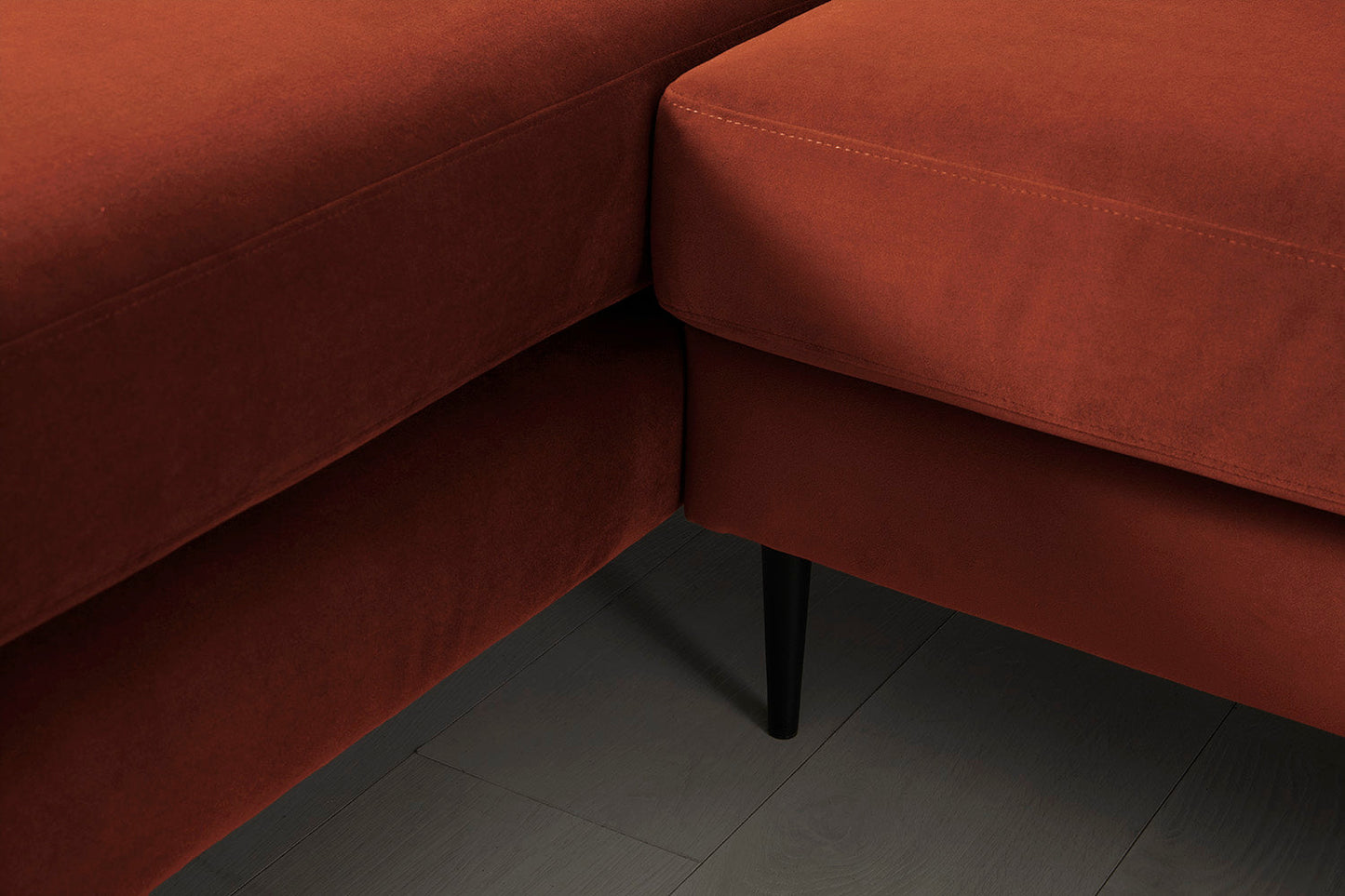 Model 19 3 Seater Right Chaise Sofa, Brick