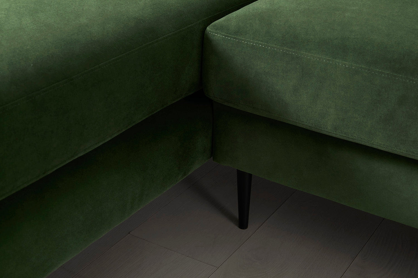 Model 19 3 Seater Right Chaise Sofa, Conifer