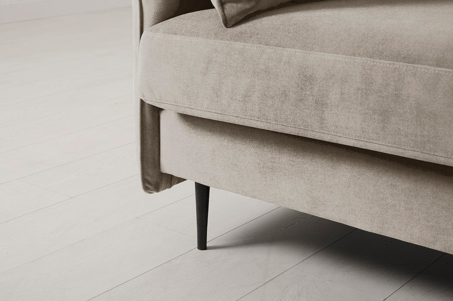 Model 19 Loveseat, Chalk