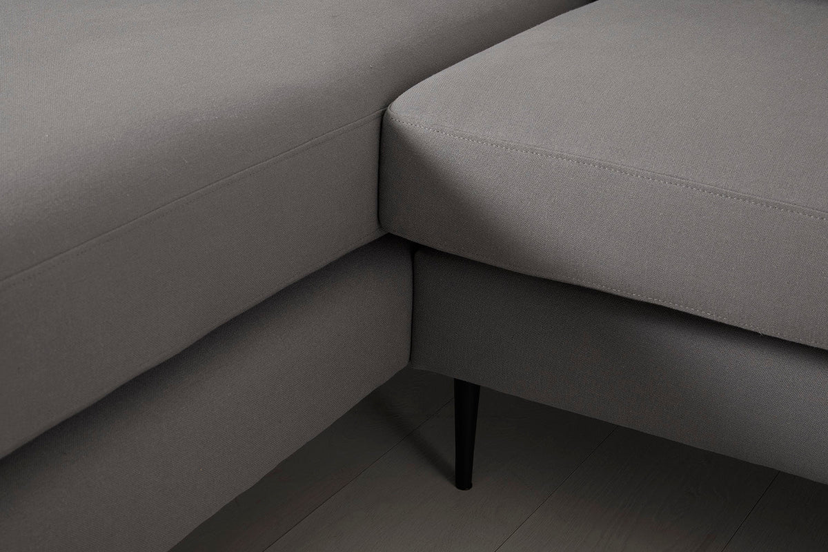 Model 19 3 Seater Right Chaise Sofa, Risso — Model 19 - Detail - Risso 01