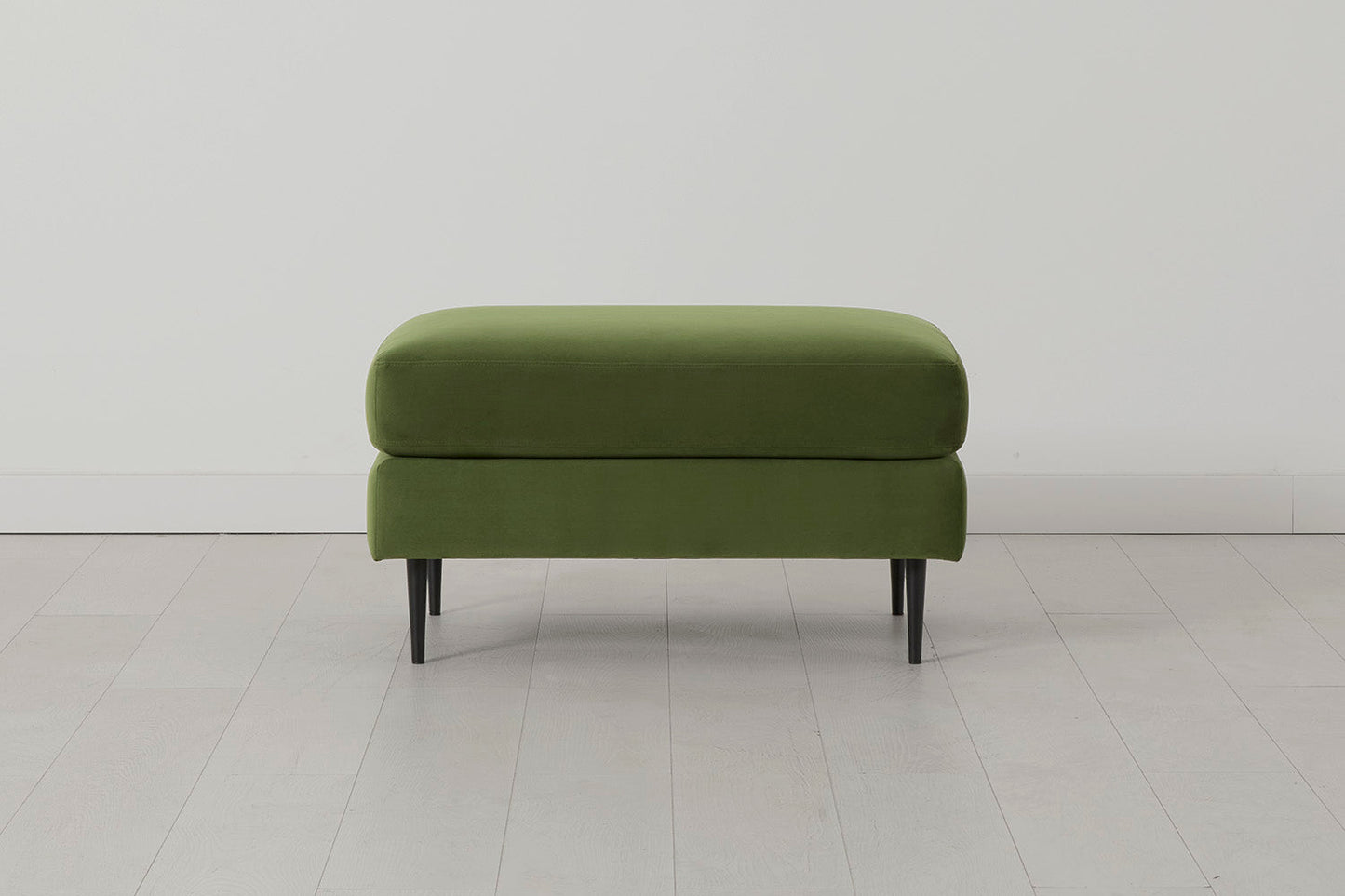Model 19 Ottoman, Vine