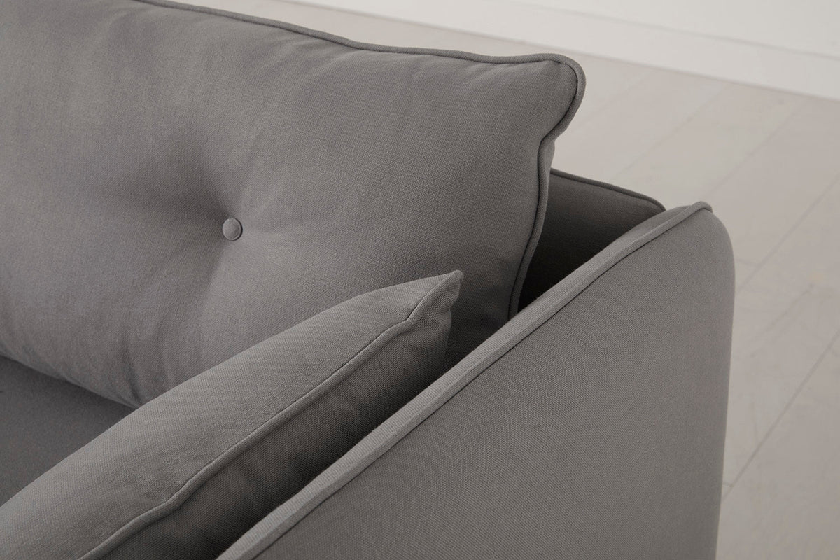 Model 19 3 Seater Sofa, Risso — Model 19 - Detail - Risso 09
